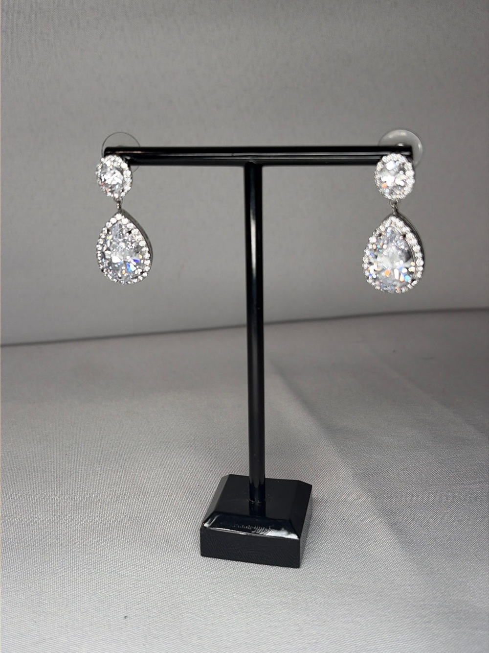 Elegant Earrings Platinum Plated Teardrop Zirconia